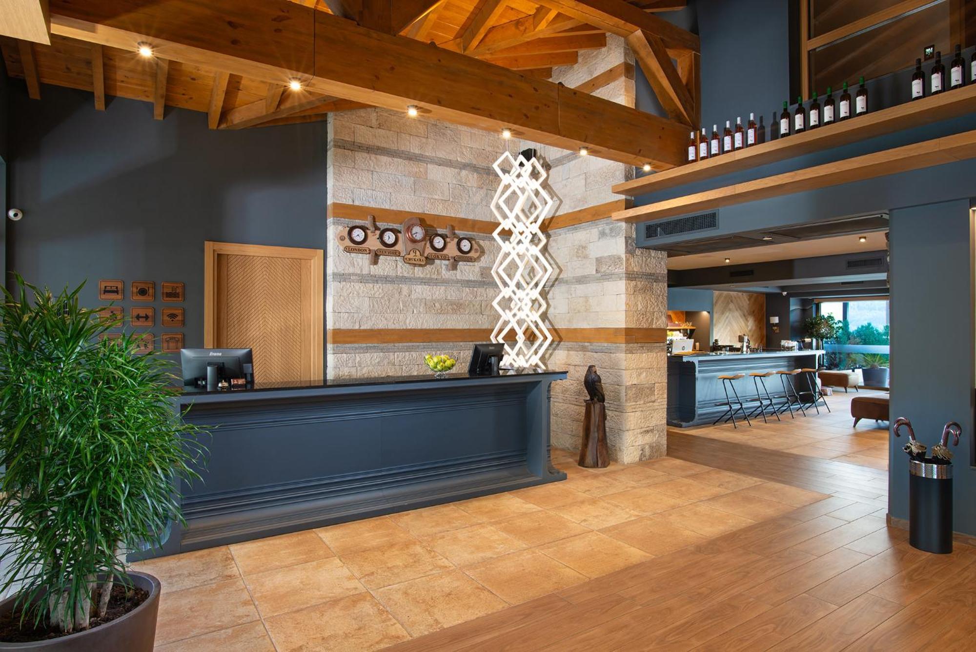 Wine & Spa Hotel Chukara Trjavna Eksteriør bilde